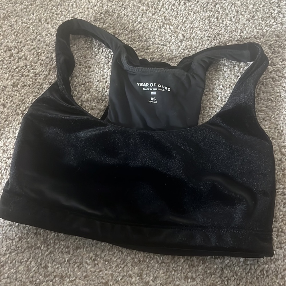 Year of ours velvet black Naomi lace up sports bra size: XS